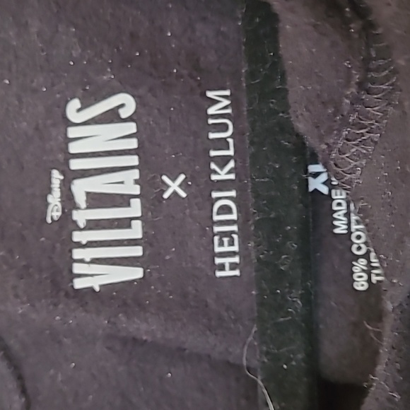 Disney/Heidi Klum partnership sweatshirt - Picture 4 of 5